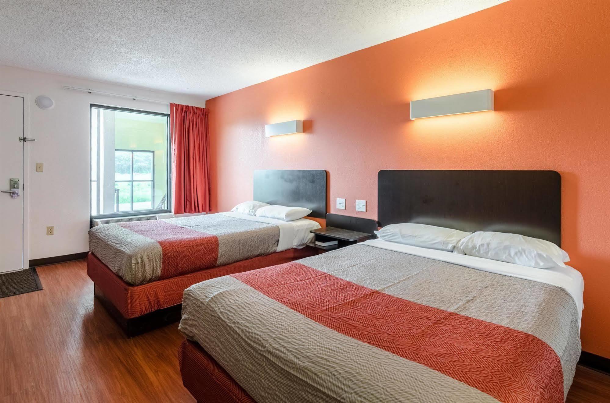 Motel 6-Lexington, VA Buitenkant foto